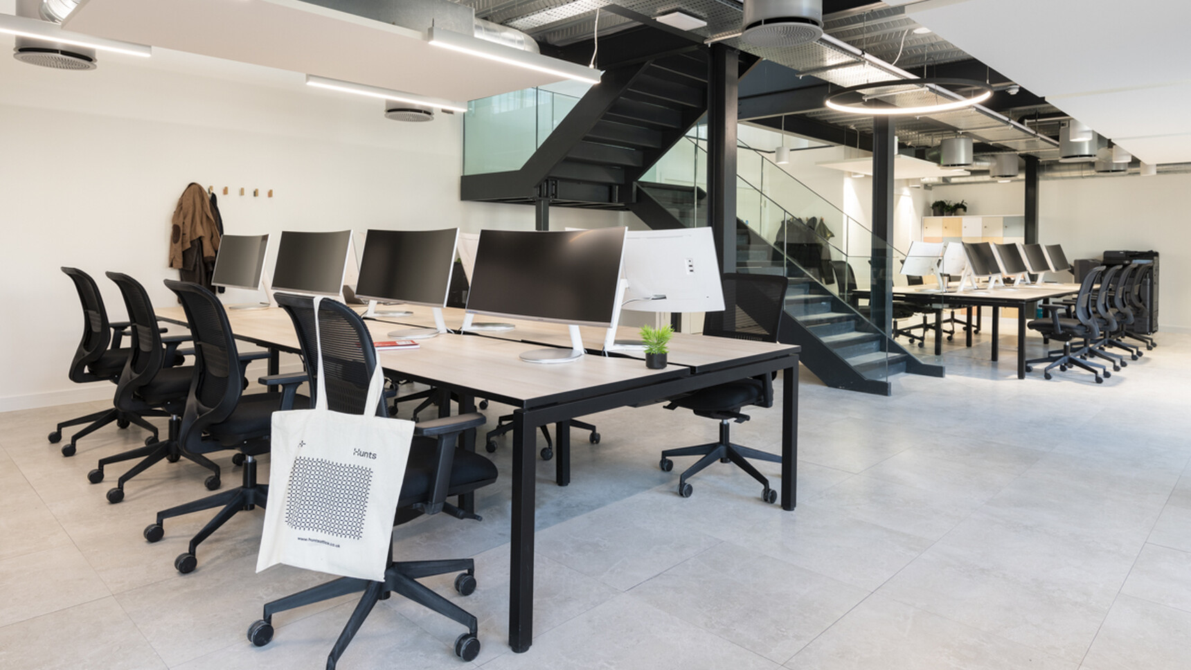 CATS Hunts Office Marek Sikora Photography SMALL 4