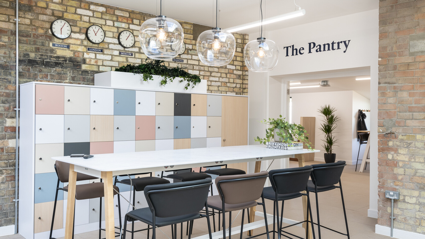 CATS Hunts Office Marek Sikora Photography SMALL 9