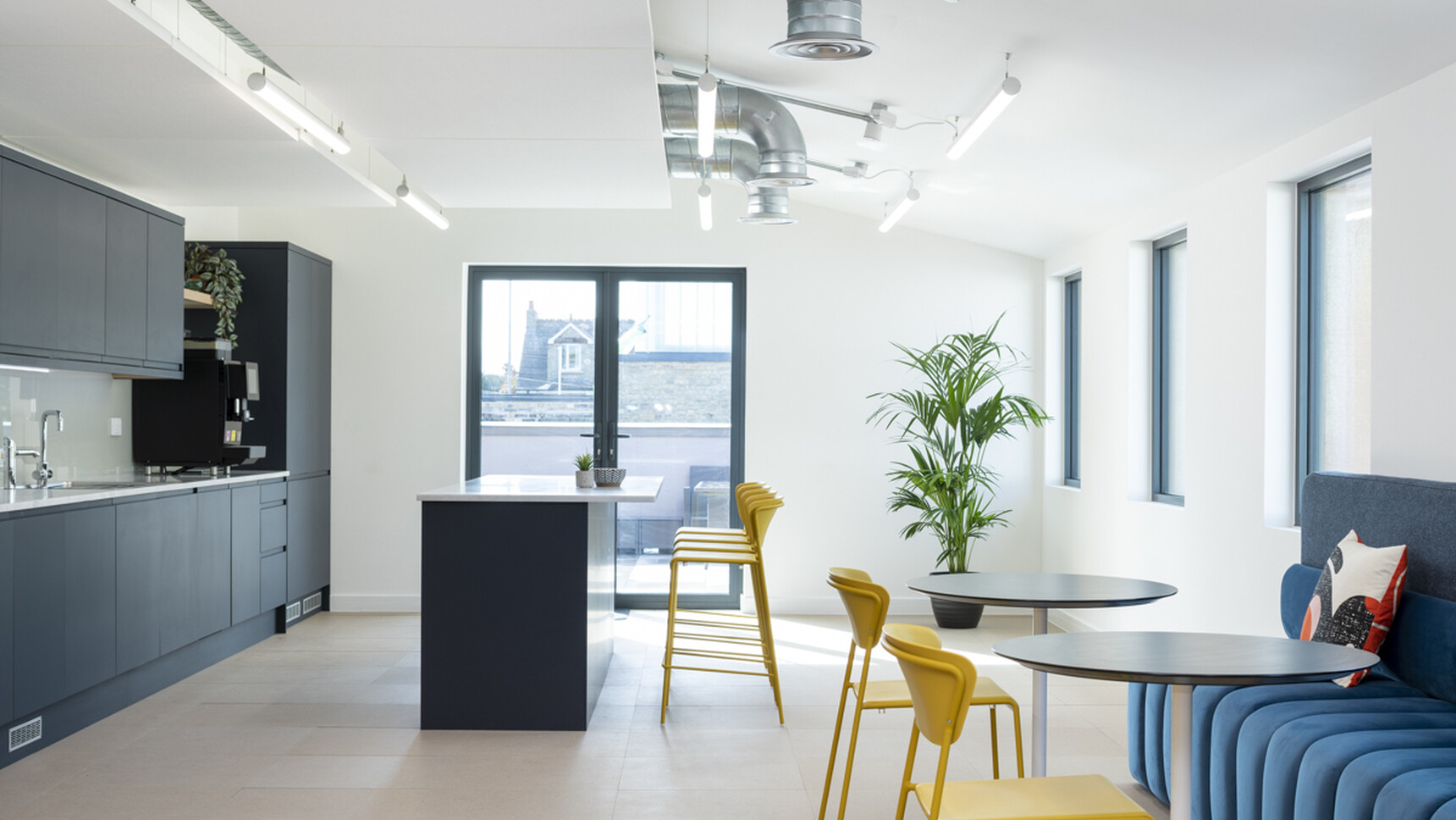 CATS Hunts Office Marek Sikora Photography SMALL 17