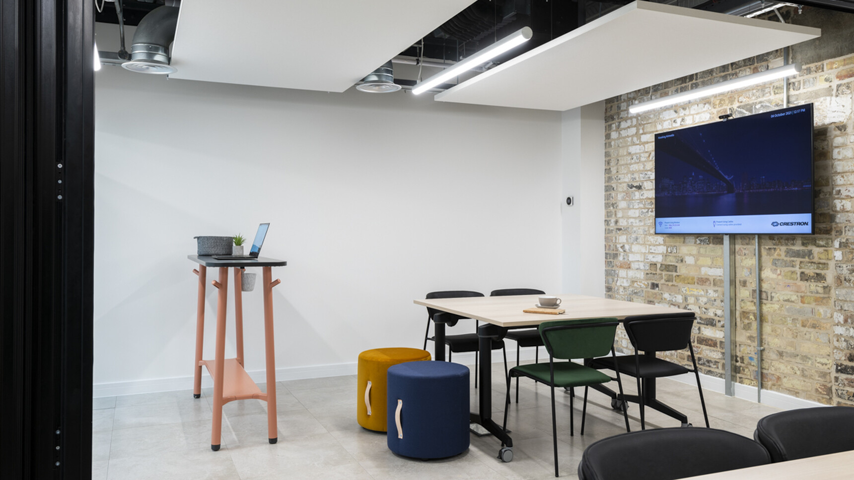 CATS Hunts Office Marek Sikora Photography SMALL 19