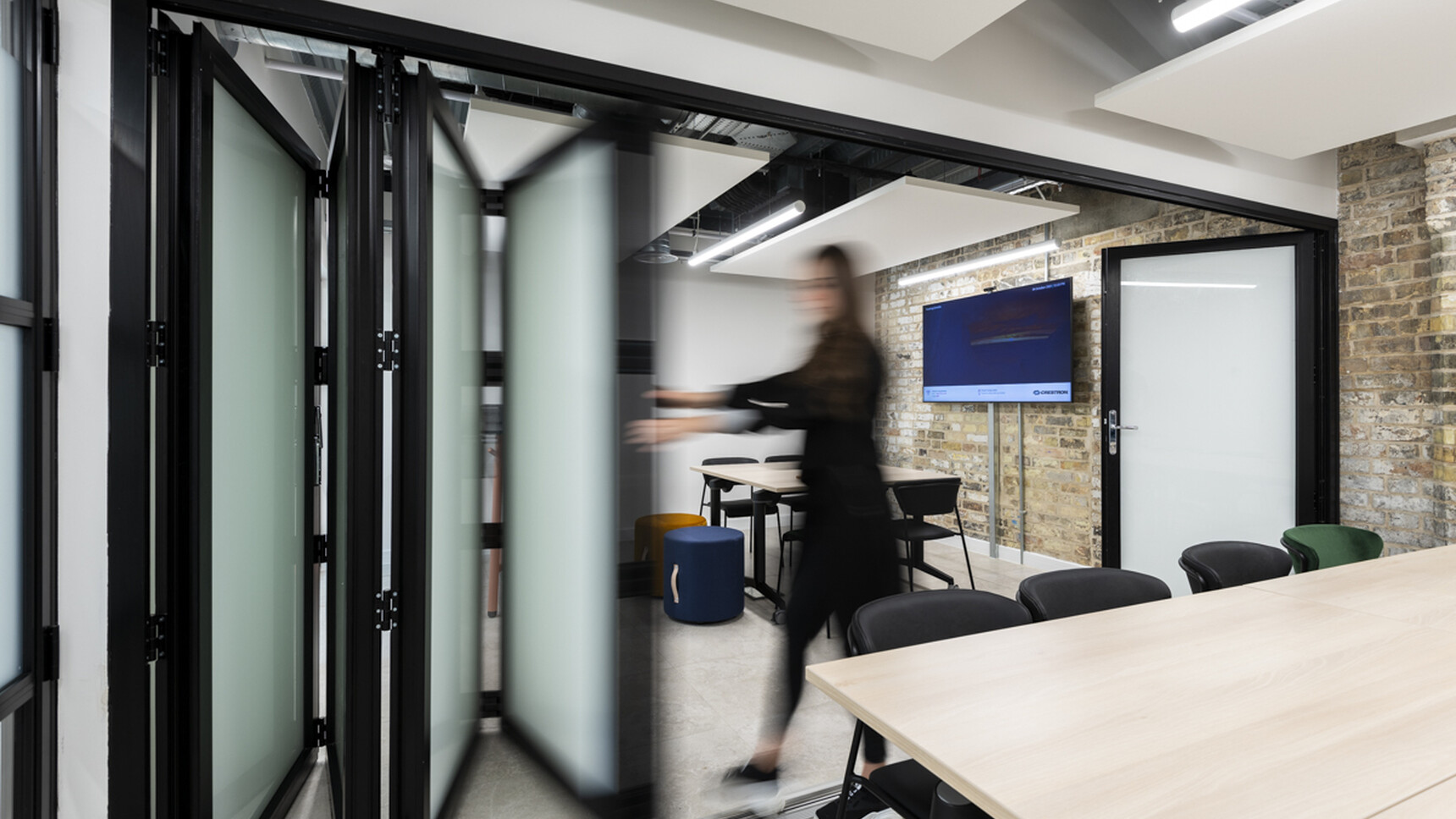 CATS Hunts Office Marek Sikora Photography SMALL 20