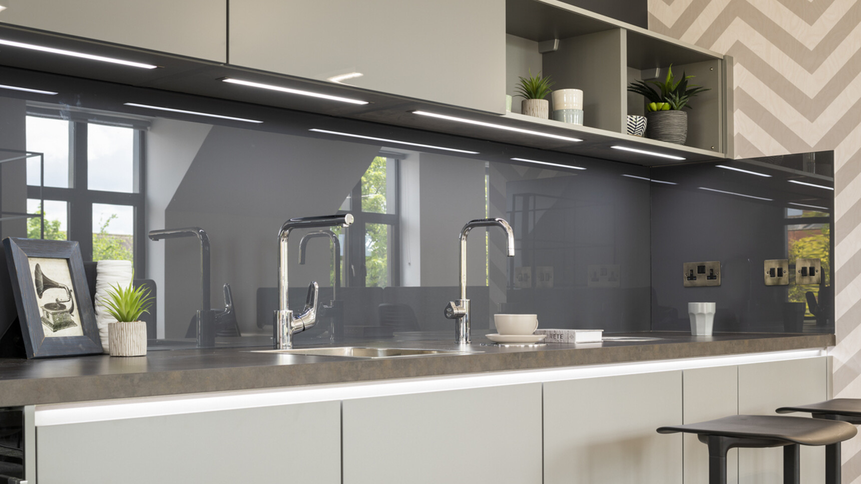 Inland Homes Hunts Office Sikora Photography Small 13