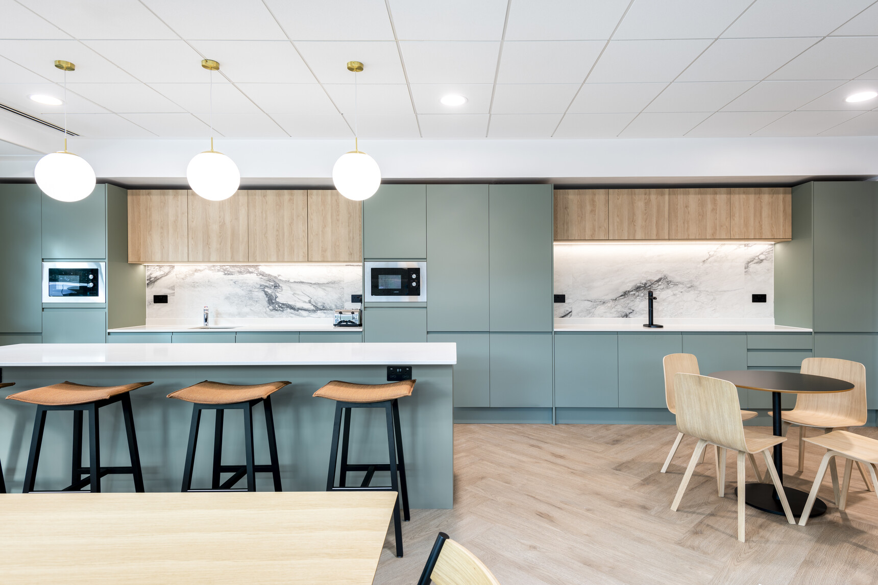 Hunts Office Patek Philippe Office Curator LARGE 8