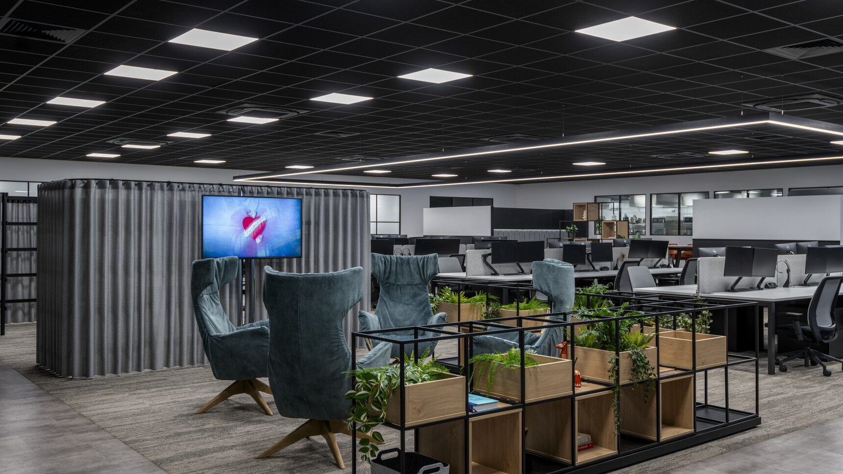 Hunts Office The Menu Partners v2 Office Cuarator LARGE 9