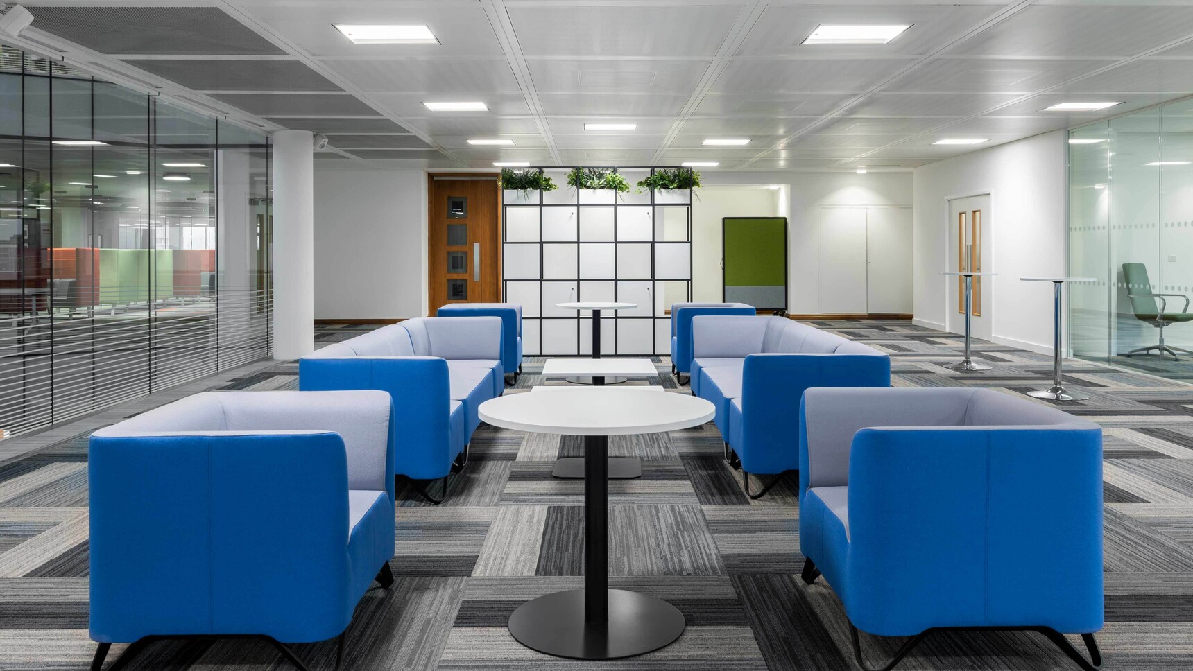 Hunts Office UCB2 Office Curtor LARGE 15