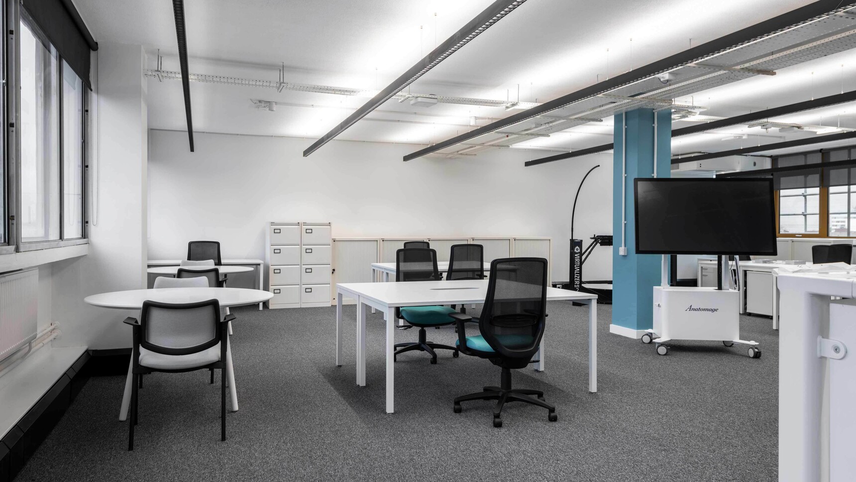 Hunts Office Link Building Office Curator LARGE 4