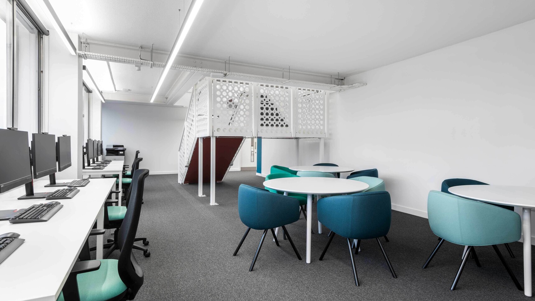 Hunts Office Link Building Office Curator LARGE 13