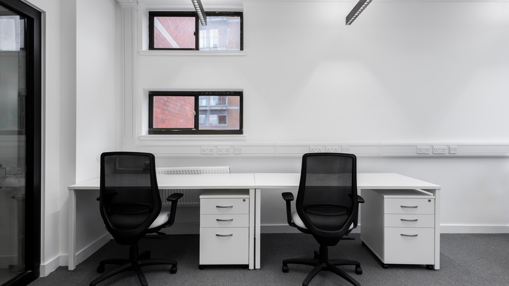 Hunts Office Link Building Office Curator LARGE 28