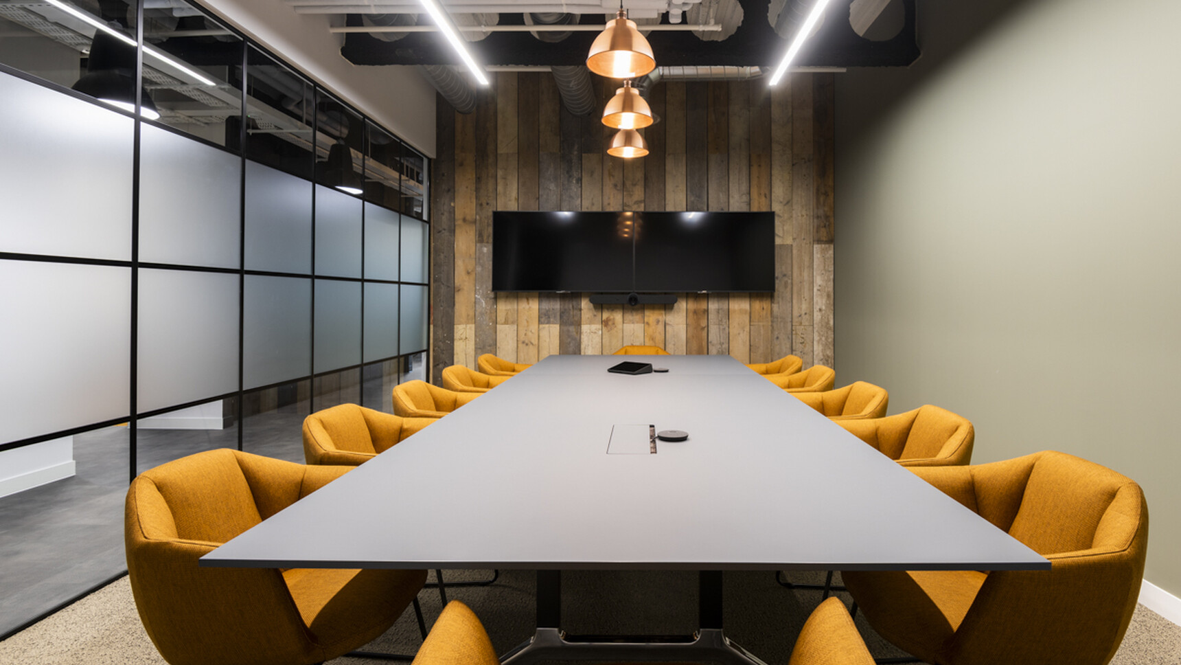 Yelp Hunts Office Marek Sikora Photography SMALL 16