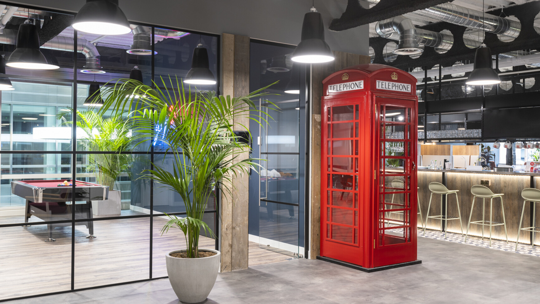 Yelp Hunts Office Marek Sikora Photography SMALL 19