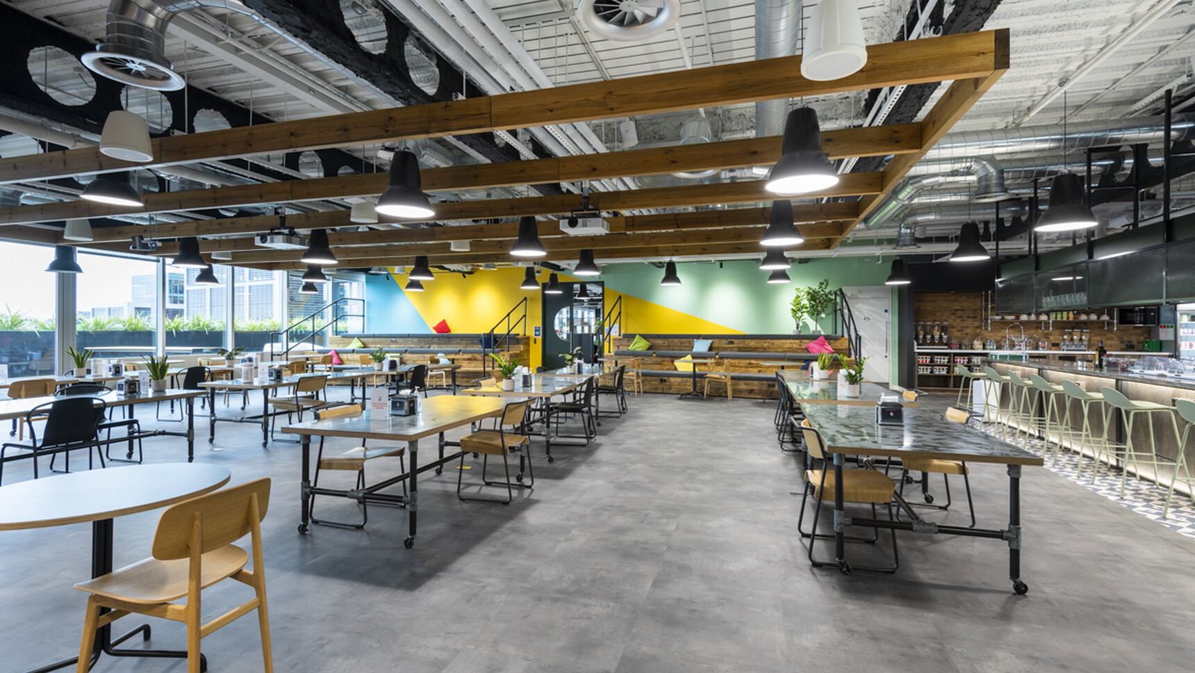 Yelp Hunts Office Marek Sikora Photography SMALL 20