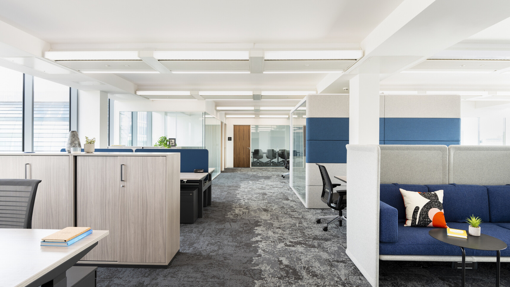 Algeco Hunts Office Marek Sikora Photography Small 4