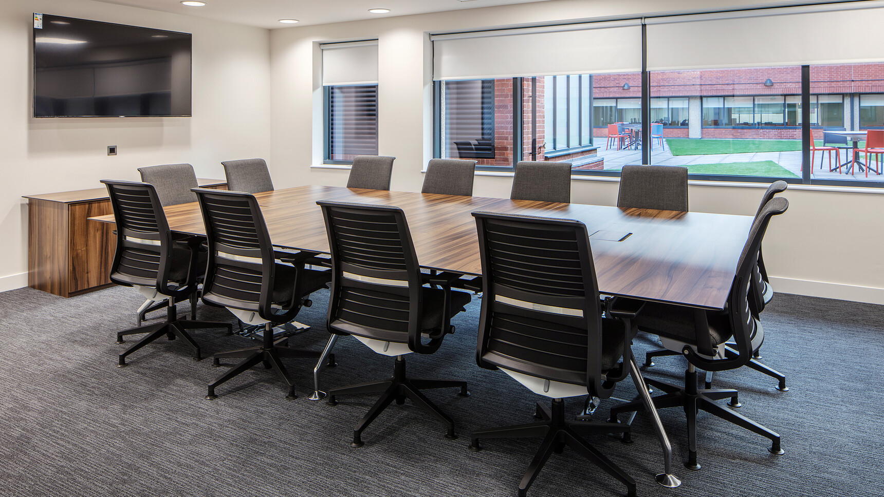 2 Hunts Office Axa Redhill