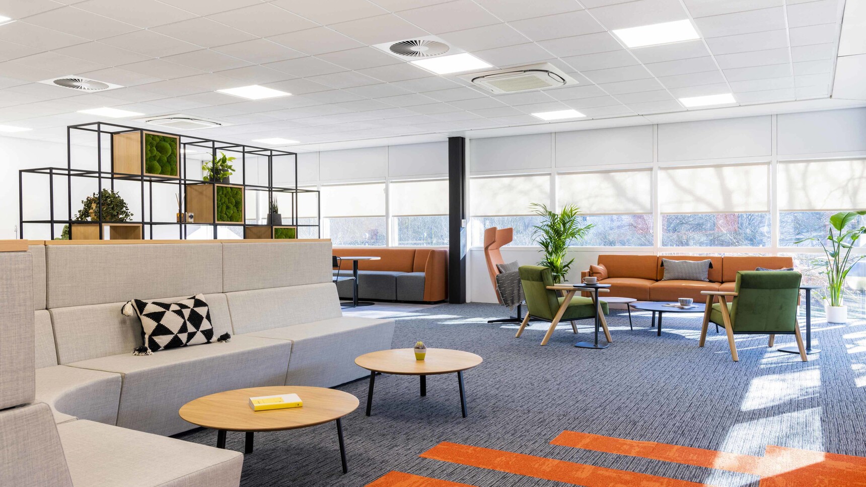 Hunts Office Aztech Office Curator LARGE 3