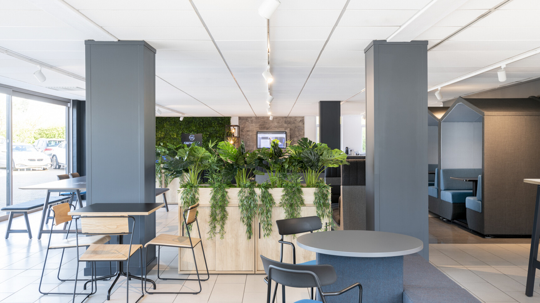 Hunts office Norton Way Group Office Curator SMALL 4