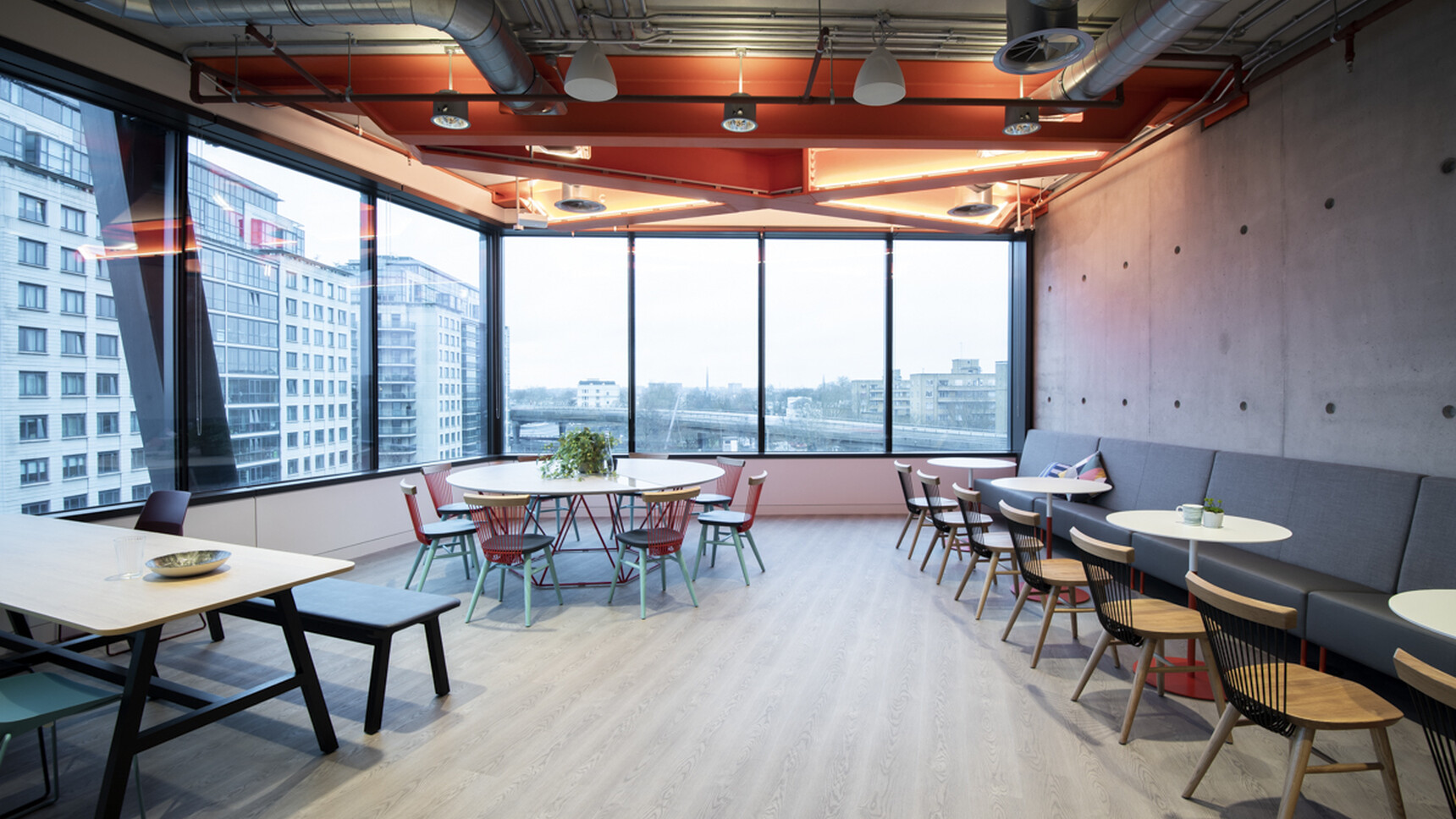 Splunk Hunts Office Marek Sikora Photography Small 32