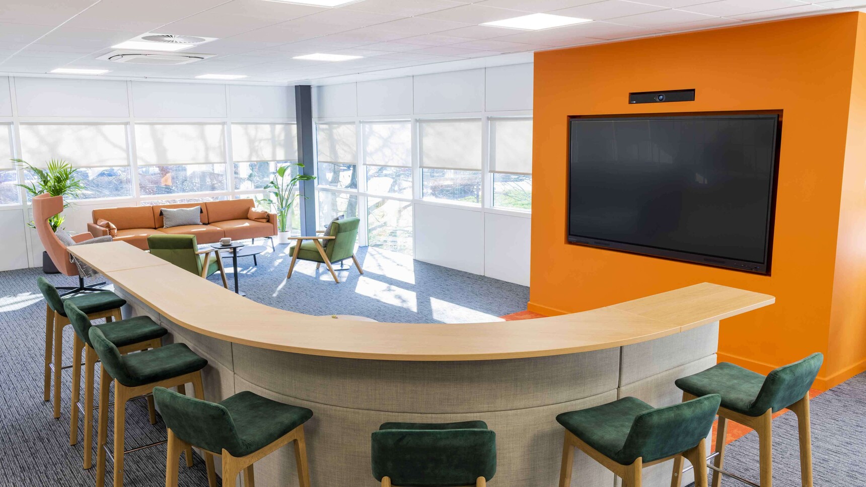 Hunts Office Aztech Office Curator LARGE 7