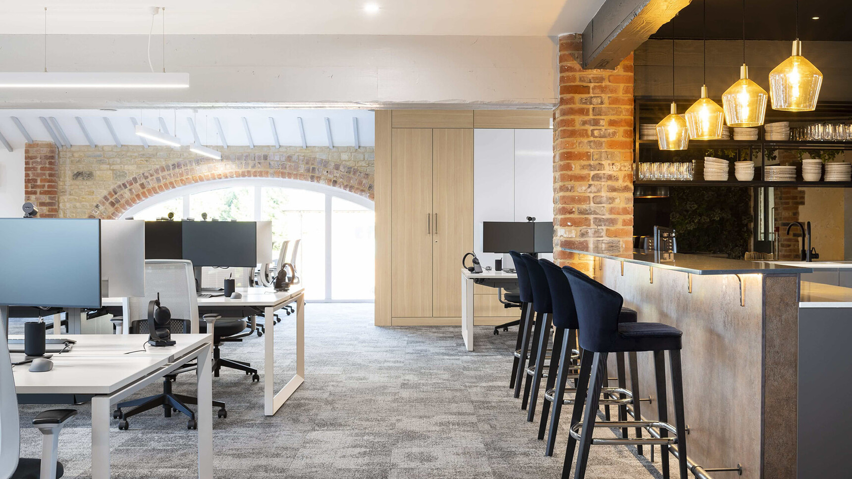 TP Health Hunts Office Marek Sikora Photography LARGE 16 min r