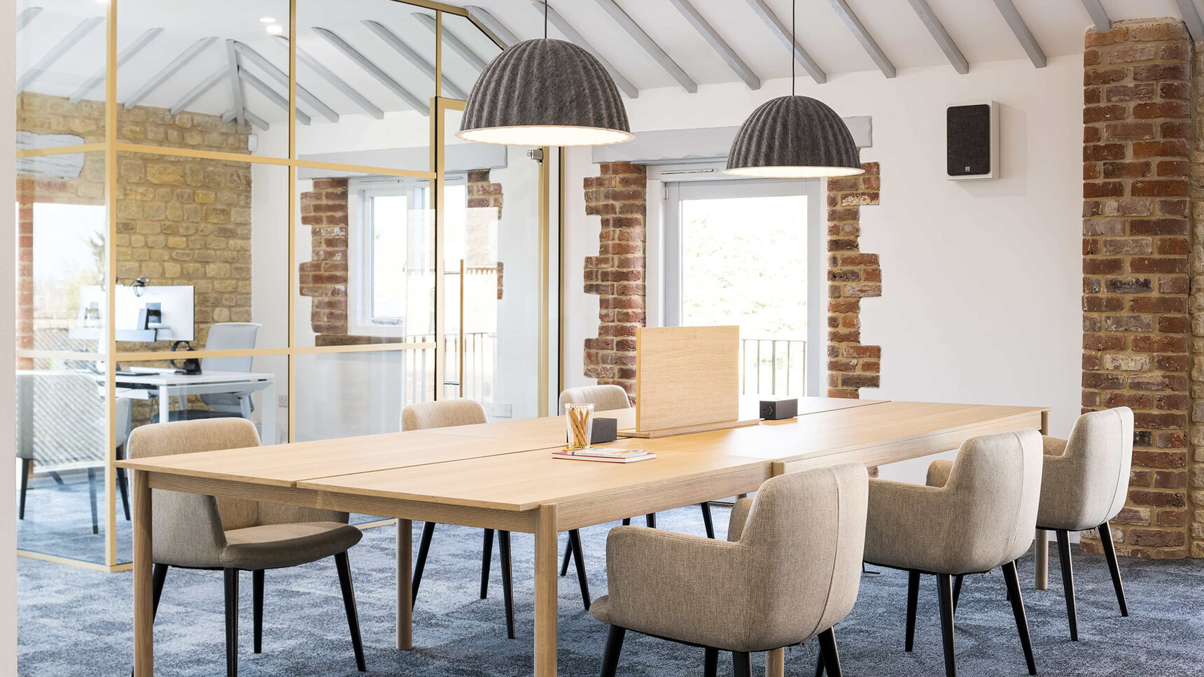 TP Health Hunts Office Marek Sikora Photography LARGE 17 min r