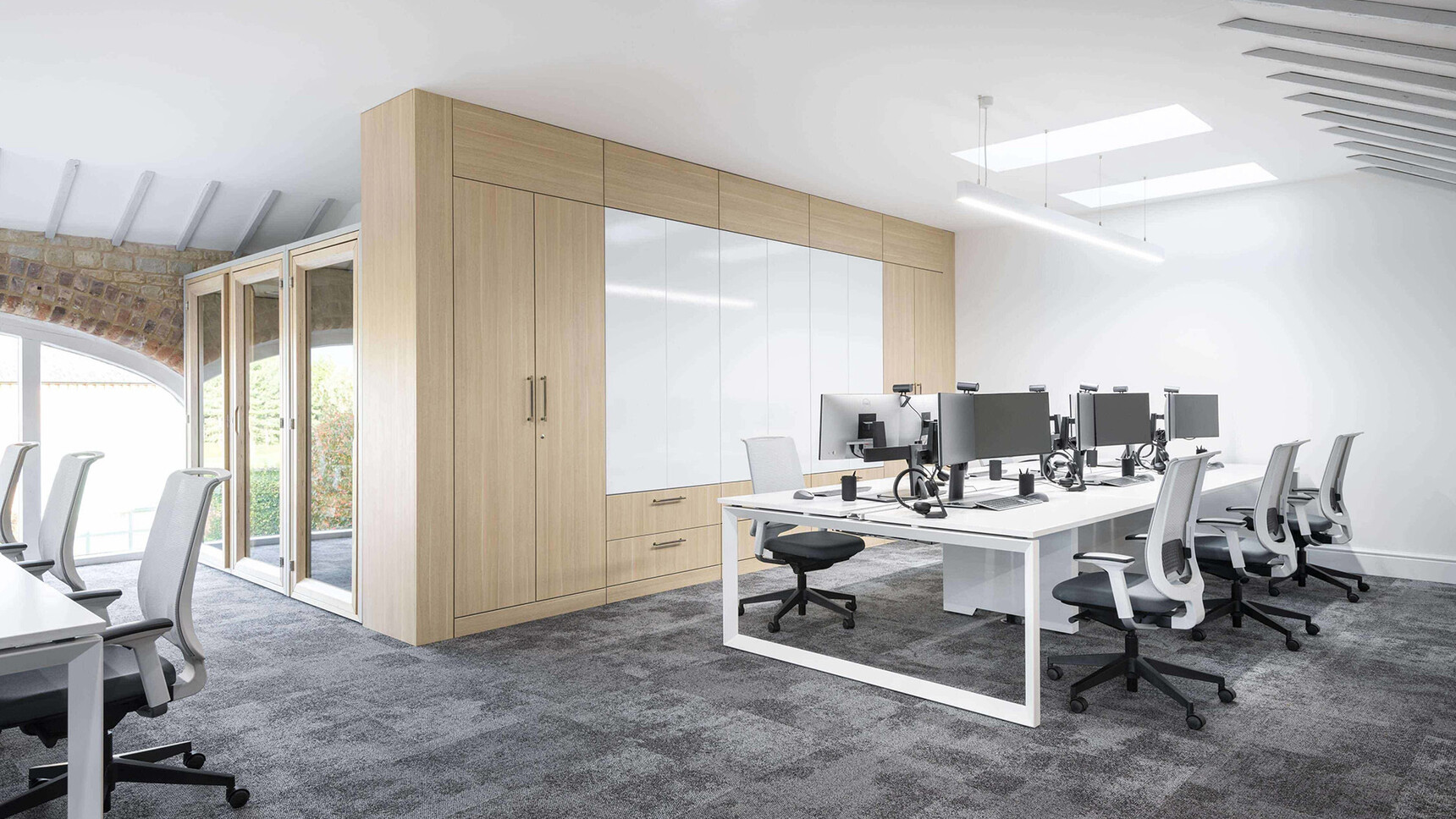 TP Health Hunts Office Marek Sikora Photography LARGE 19 min r