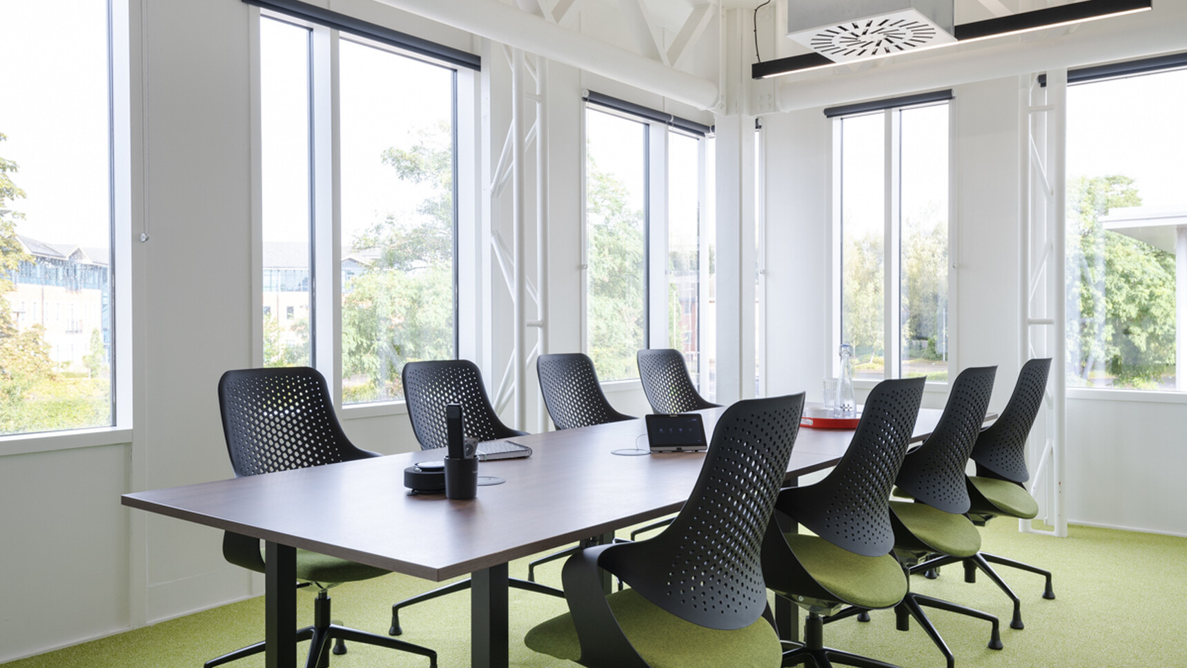 Wates Hunts Office Marek Sikora Photography SMALL 1