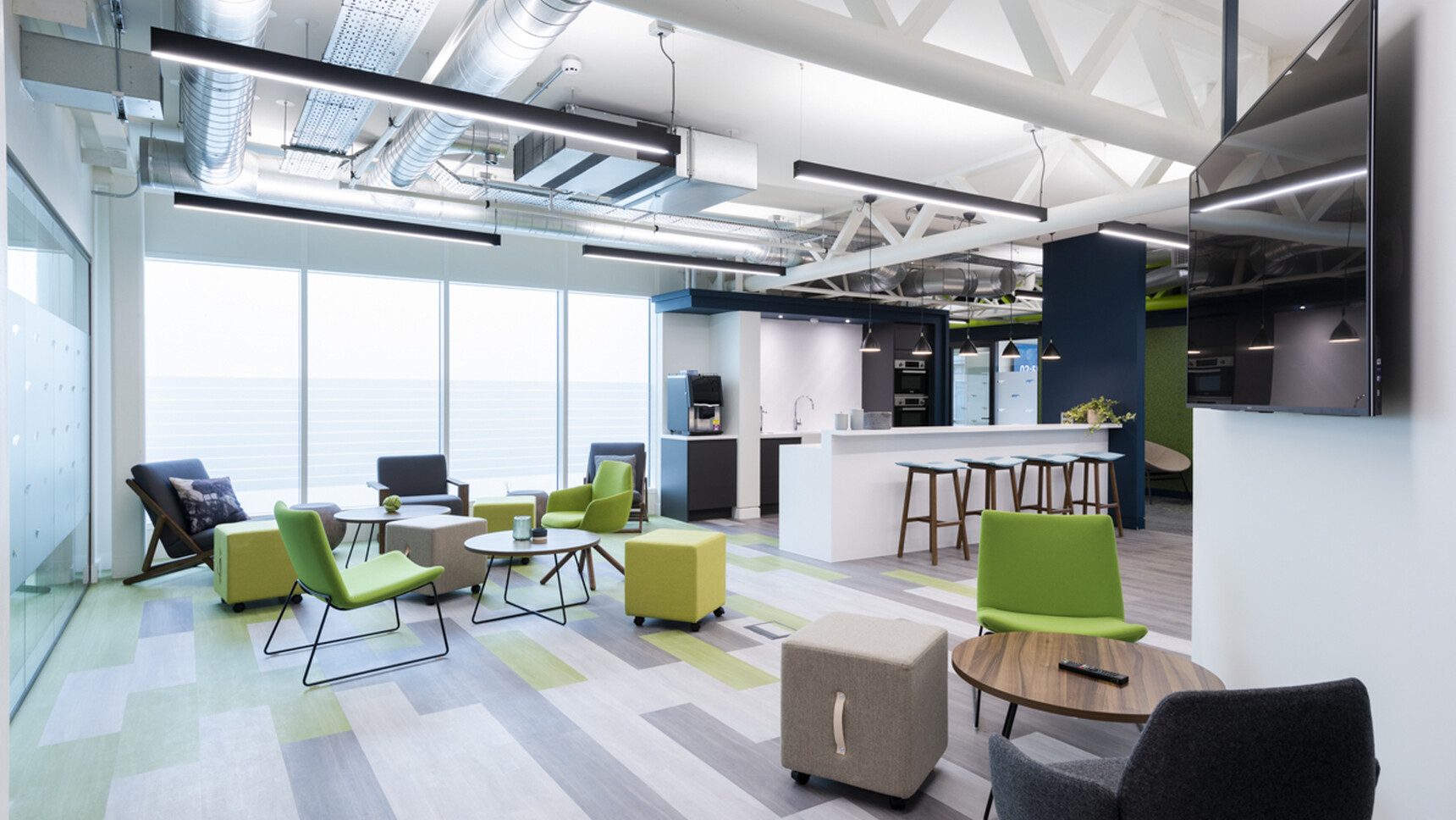 Wates Hunts Office Marek Sikora Photography SMALL 5