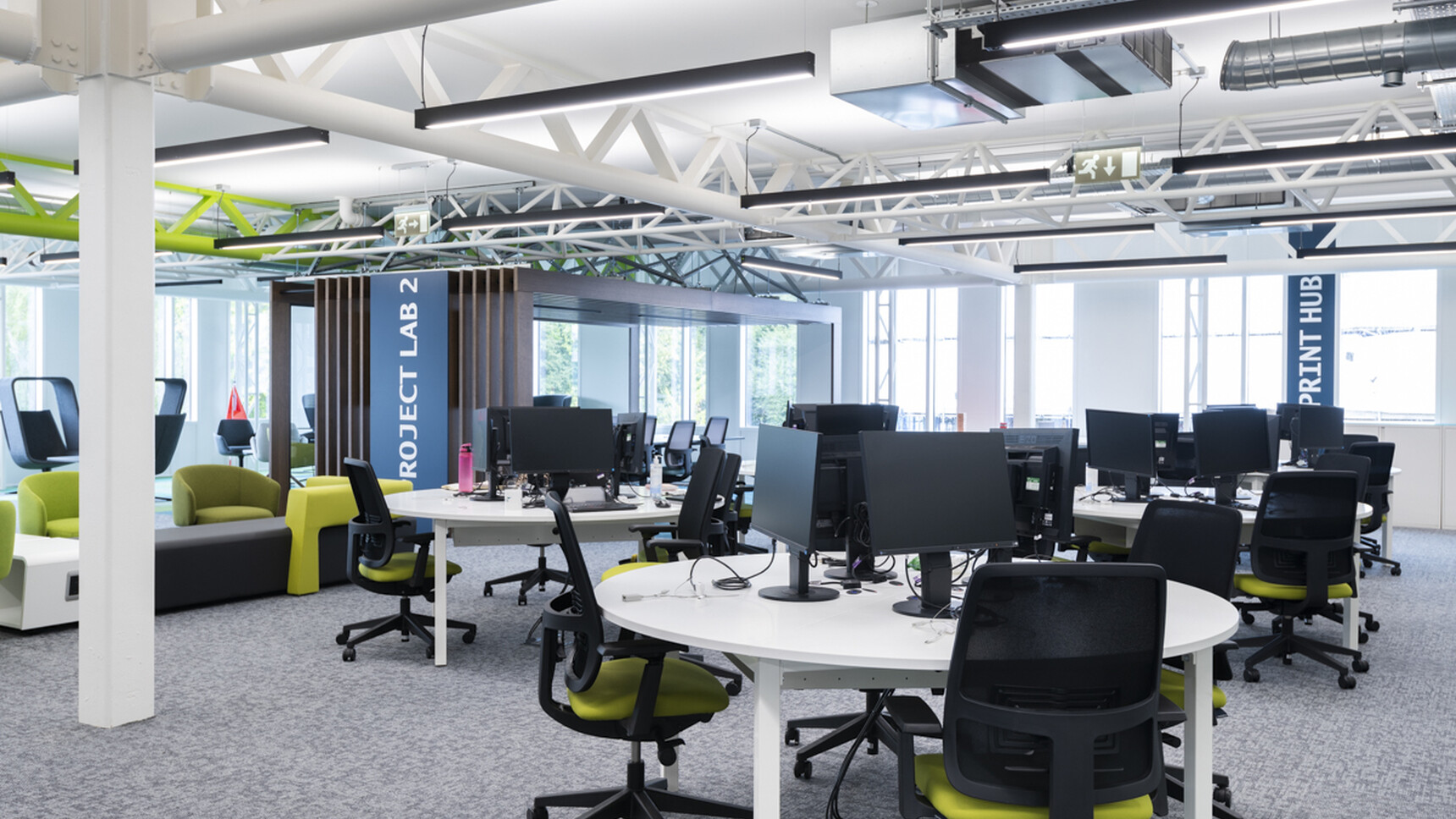 Wates Hunts Office Marek Sikora Photography SMALL 7