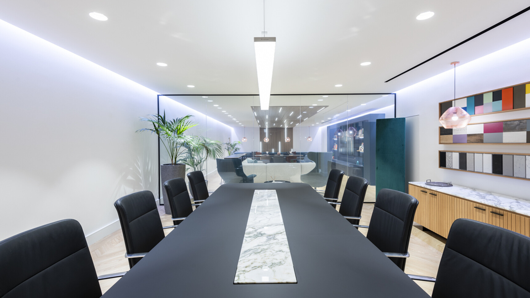 Hunts Office Showroom Office Curator SMALL 144