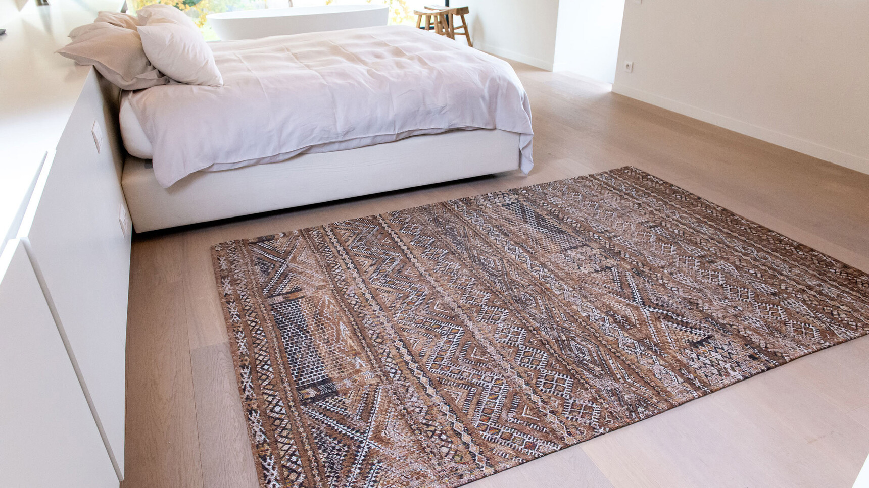 KILIM AGDALBROWN ROOMSHOT WEB 10