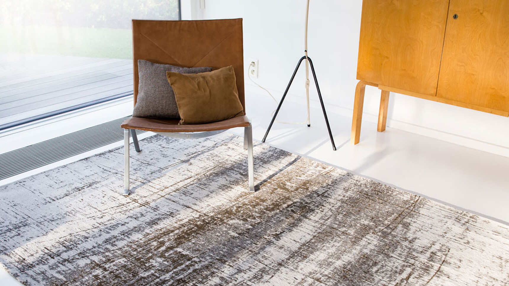 CONCRETEJUNGLE ROOMSHOT