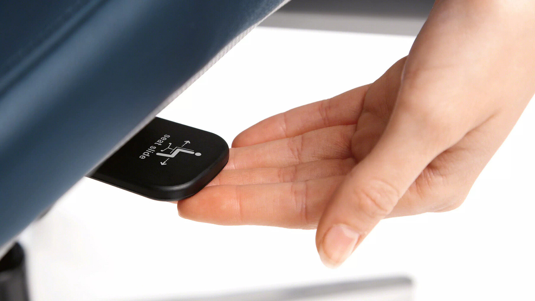 Steelcase Amia Platinum Office Task Chair Detail Image Of Seat Depth