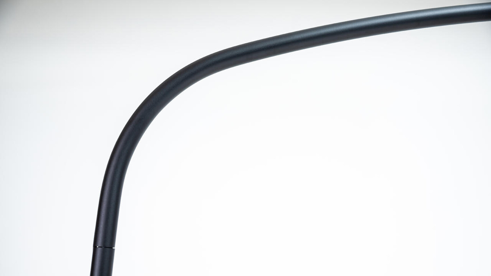 Buzzi Space BuzziJet Standing Floor Lamp Detail Image Of The Frame