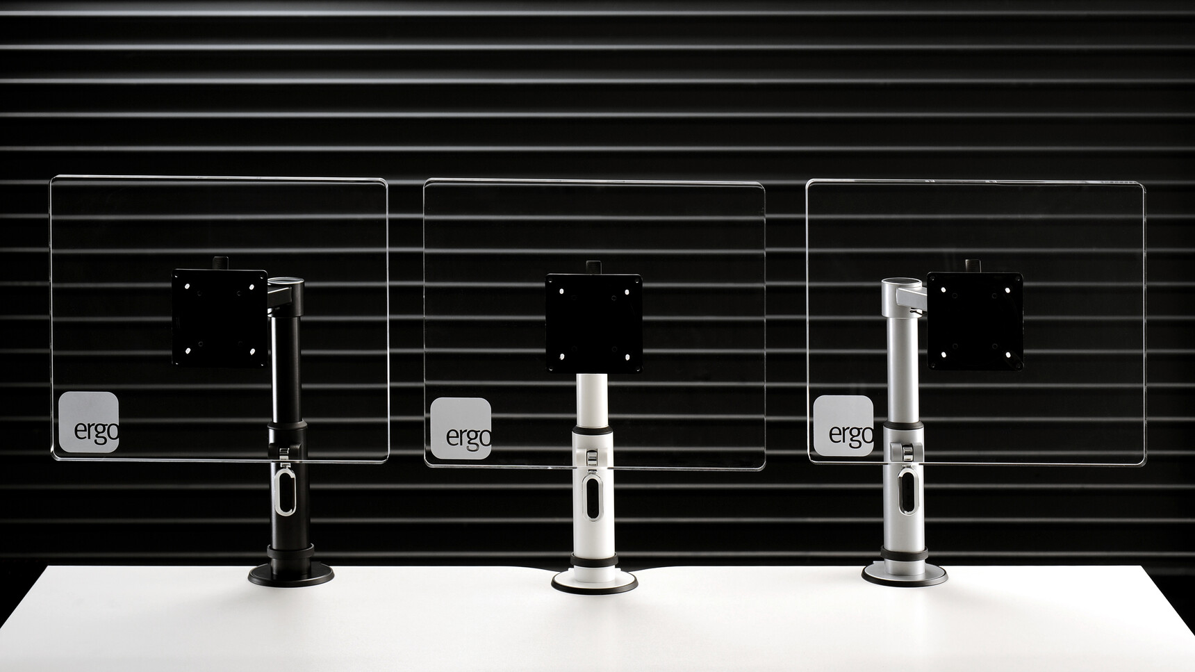 XSTREAMCOMB01 B XSTREAMCOMB01 S XSTREAMCOMB01 W Family1