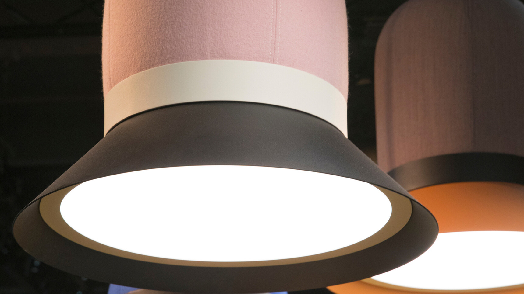 Buzzi Space BuzziHat Light Large With Different Finishes Detail Image