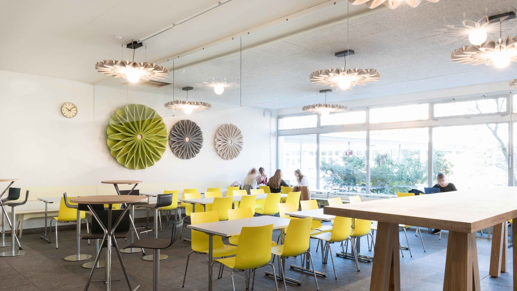 Buzzi Space BuzziPleat LED Ripples Family Image In Office Setting