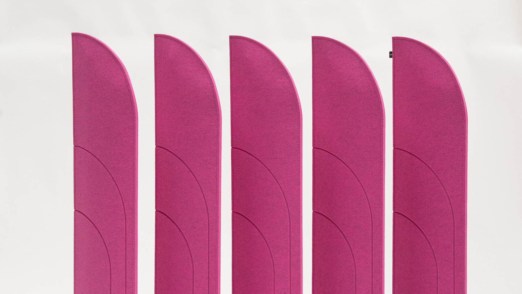 Buzzi Space BuzziBlinds Beach Acoustic Partition With Purple Upholstery Detail Image On White Background