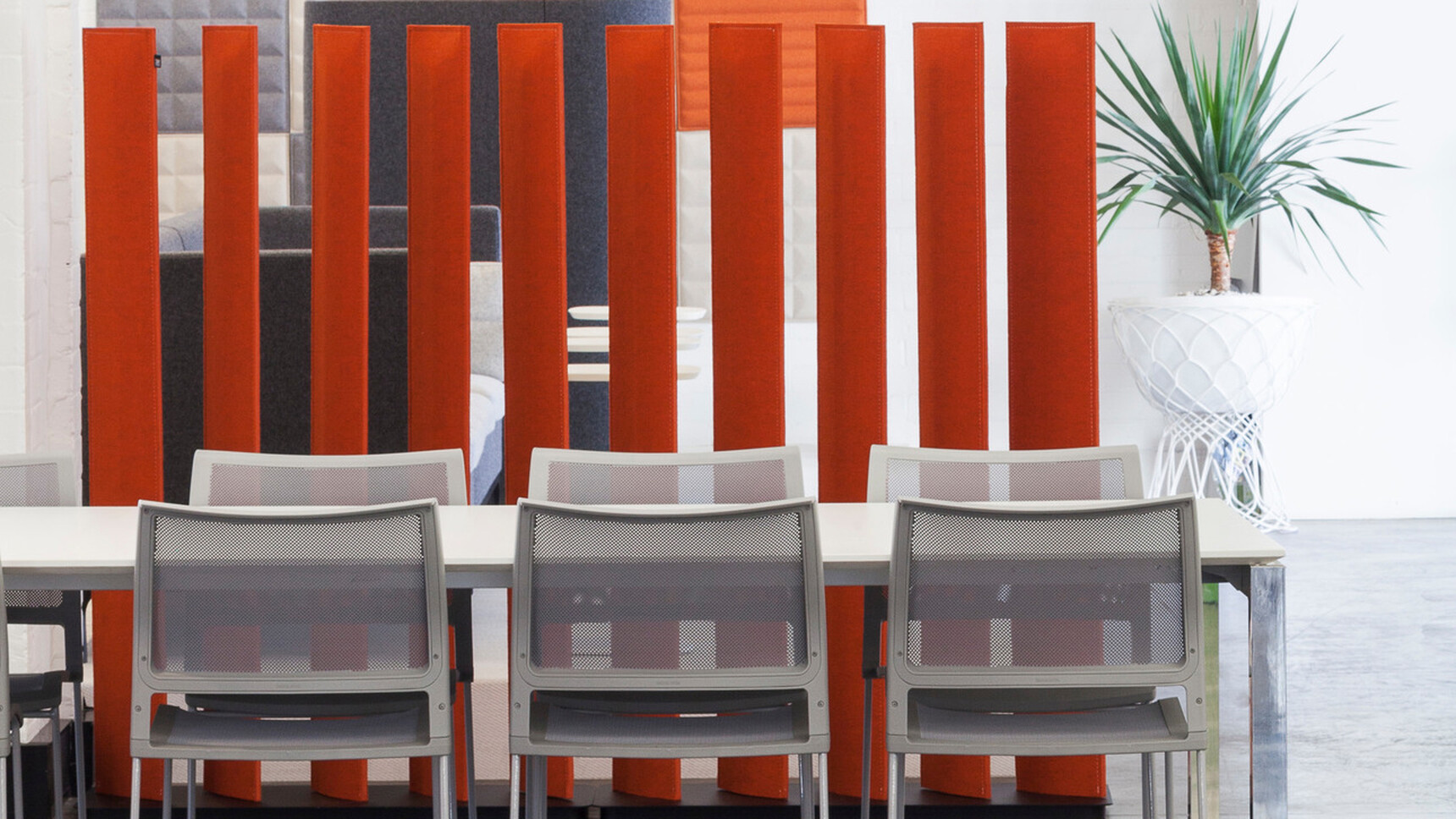Buzzi Space BuzziBlinds Straight Acoustic Partitions In Orange Upholstery Family Image In Office Environment