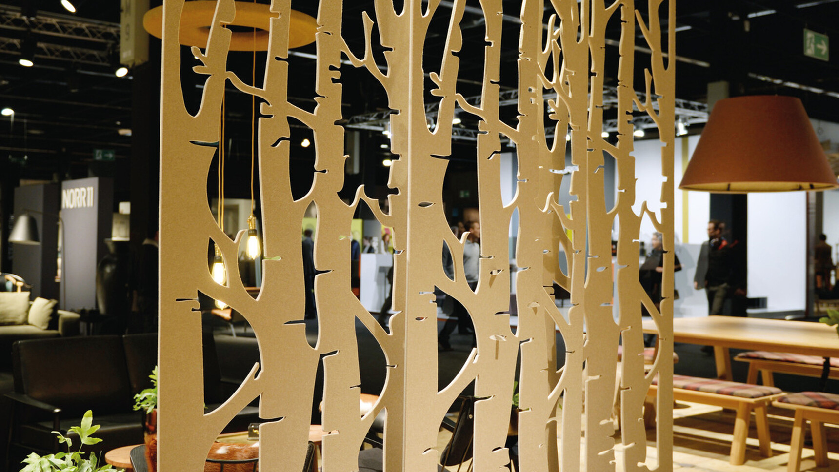 Buzzi Space BuzziFalls Office Divider Birch Design Detail Image In Office Setting