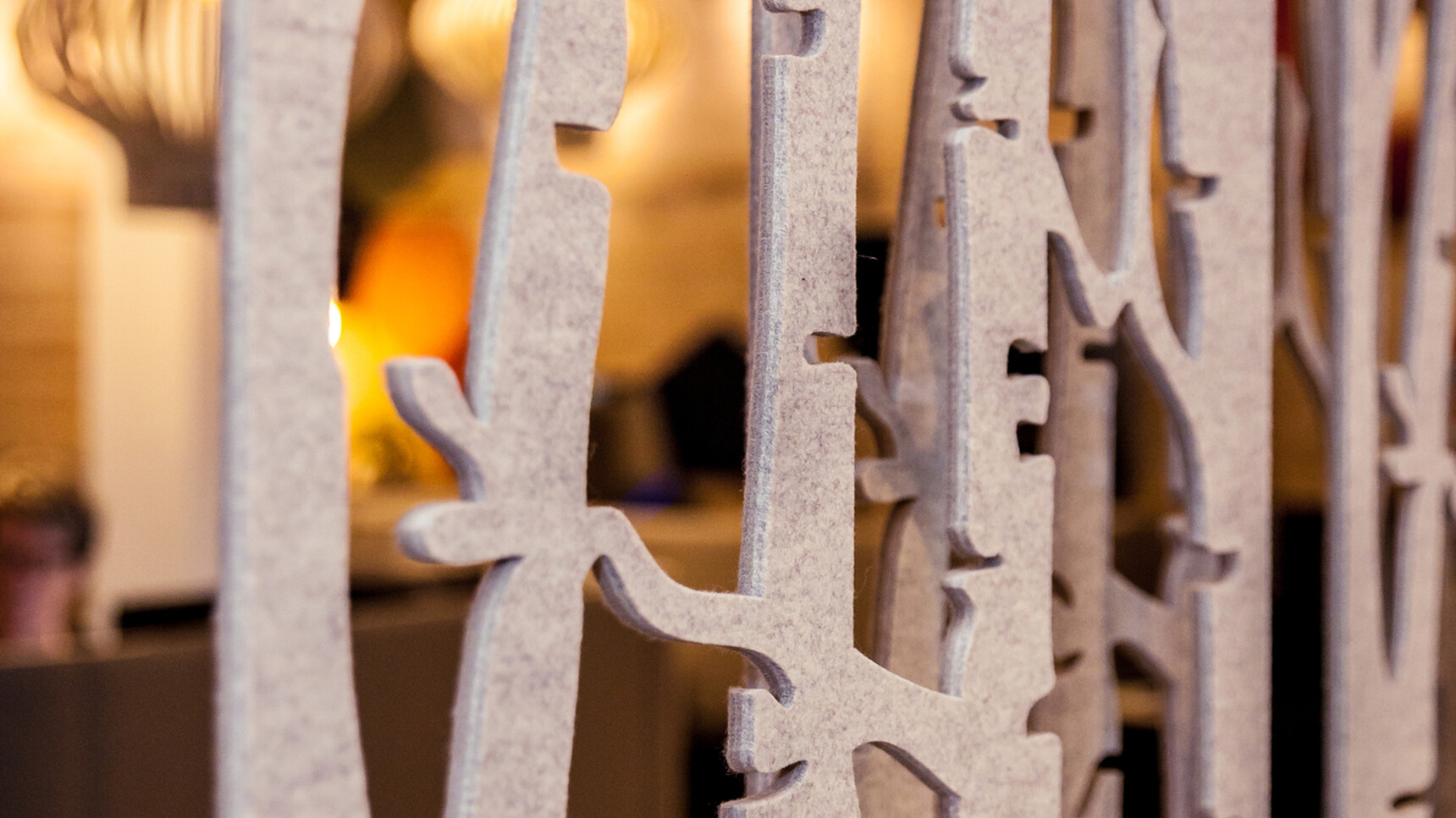 Buzzi Space BuzziFalls Office Divider Birch Design Detail Image