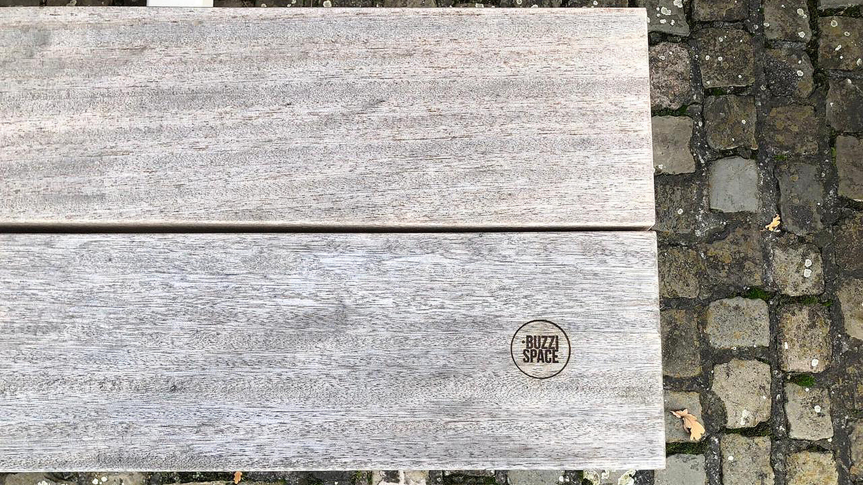 Buzzi Space BuzziBreeze Fixed Bench Detail Image Overhead Image