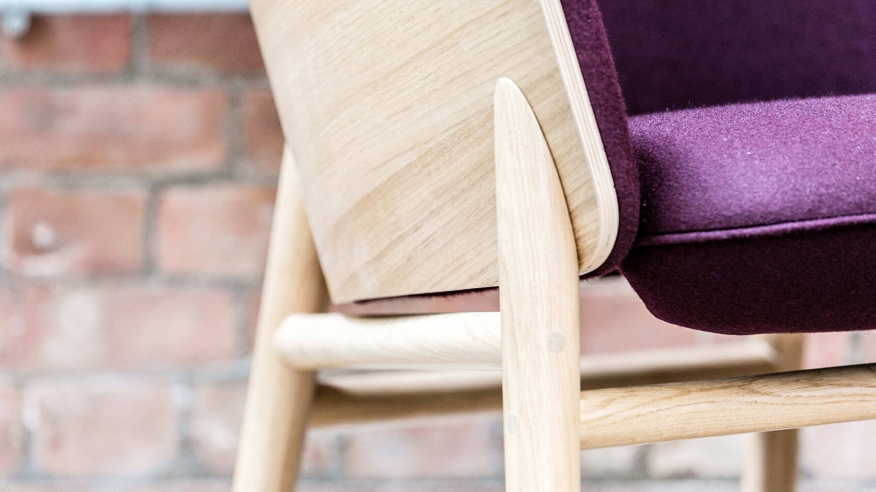 Connection Hygge Lounge Chair Detail Image Of The Frame