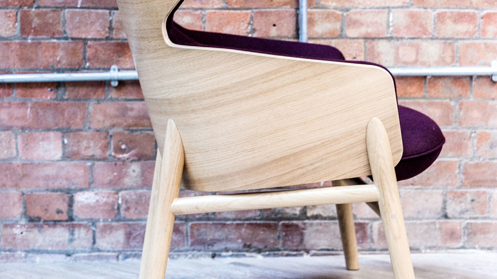 Connection London18 HR 127 1