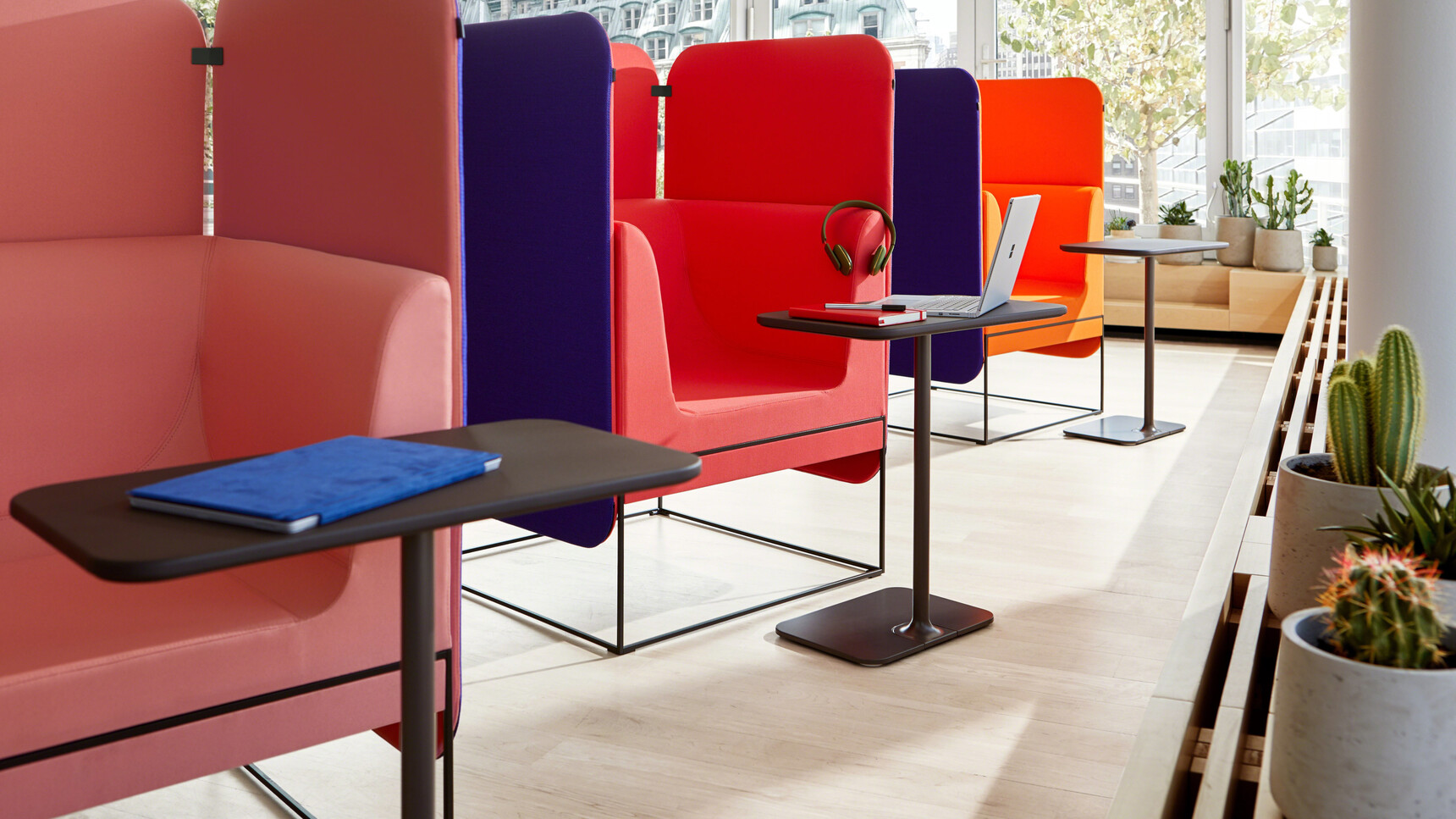 Coalesse Lagunitas Personal Tables In Black Finish At Lagunitas Lounge Systems In Various Upholstery Colours Family Image