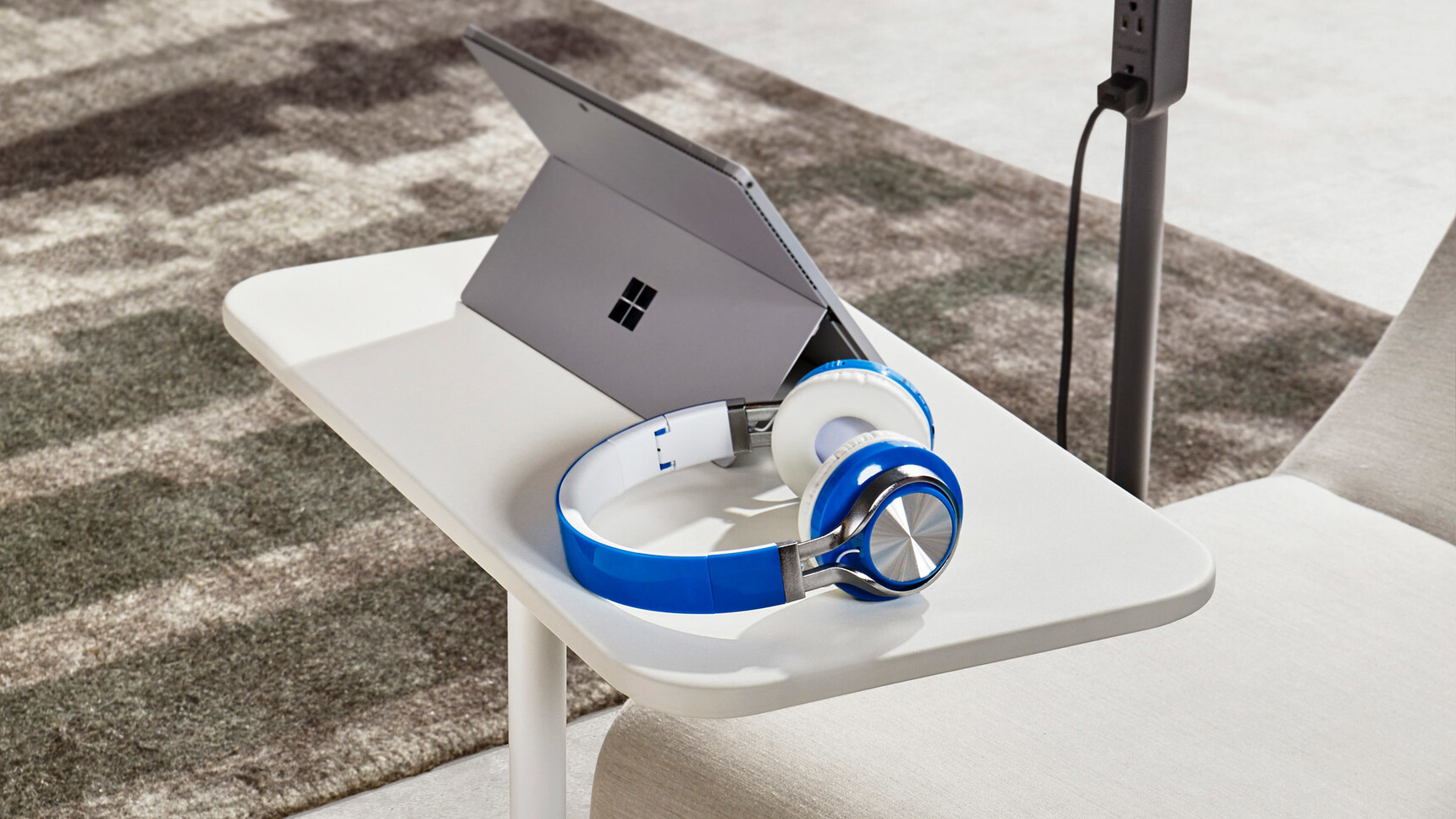 Coalesse Lagunitas Personal Table With Steam Finish Detail Image