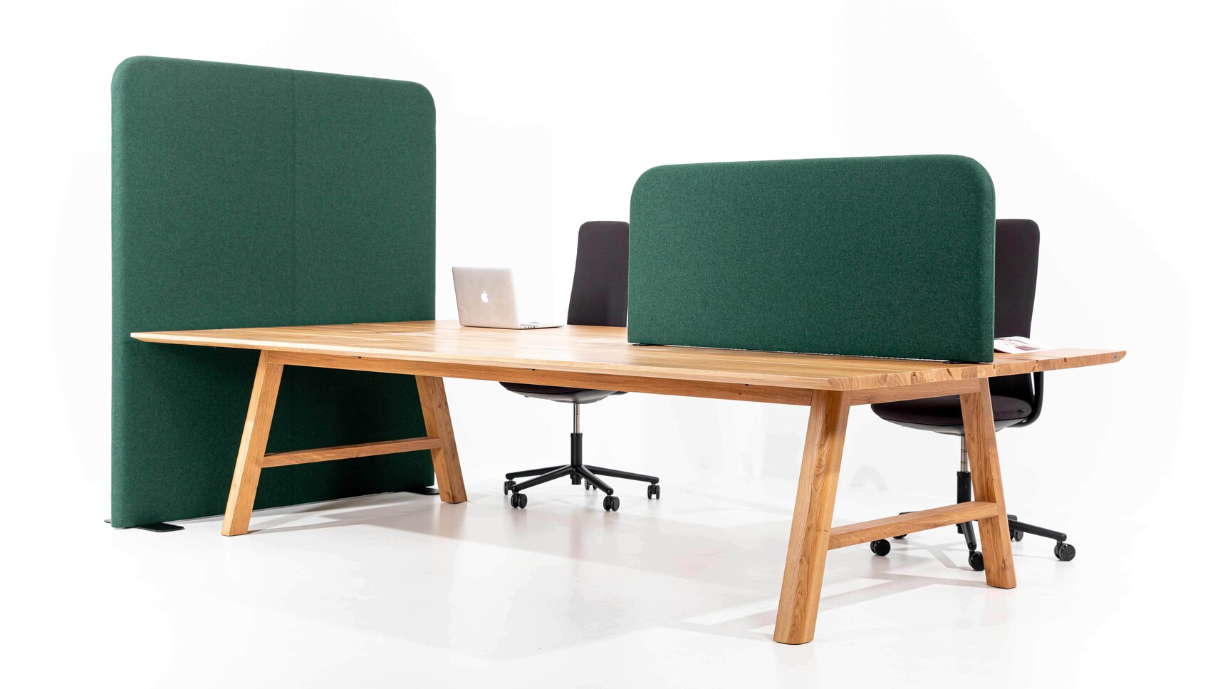 Buzzi Space BuzziShield Desk Acoustic Partition With Green Upholstery With BuzziFree On White Background