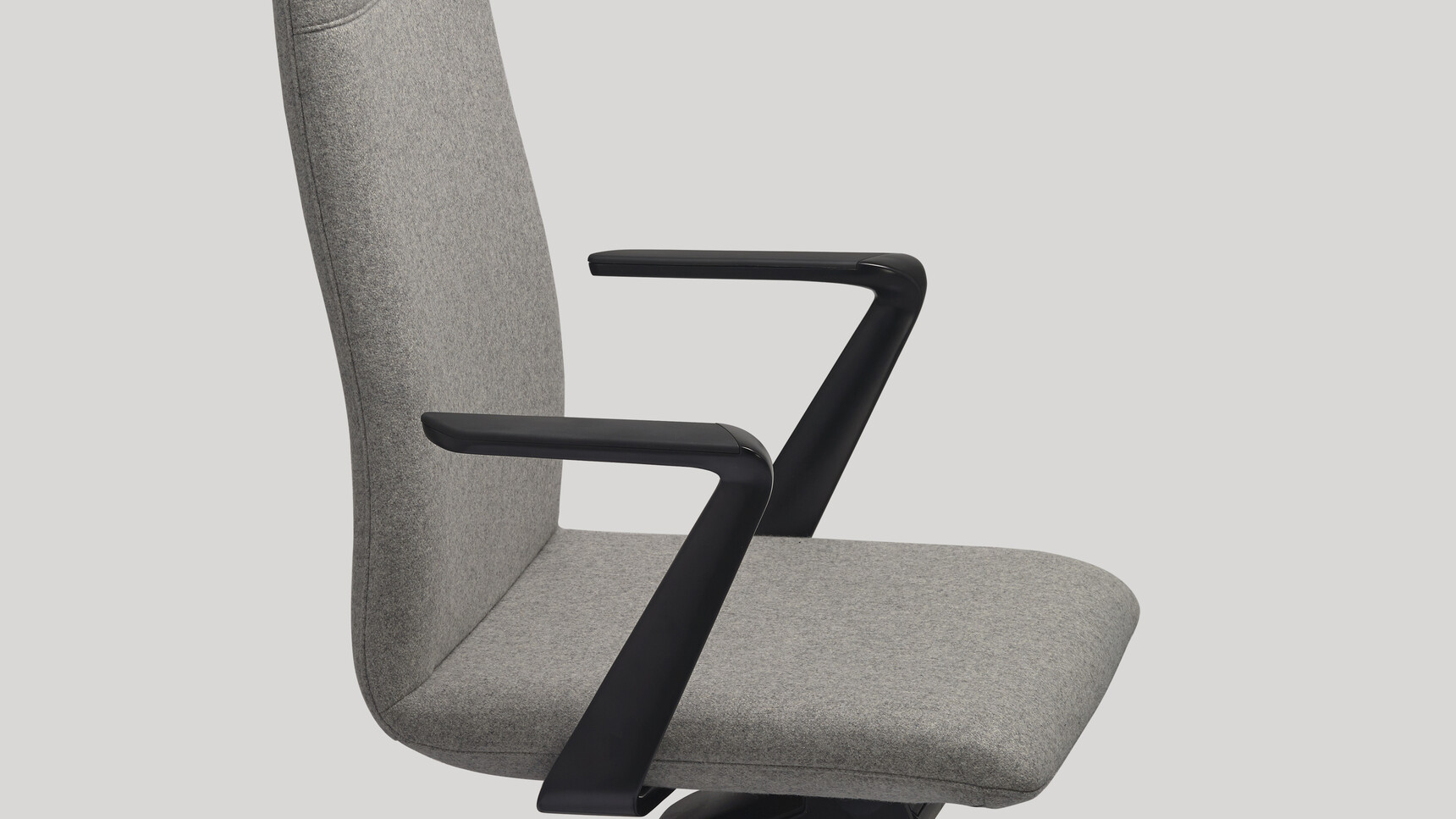 Sitland Line Executive Office Chair Detail Image