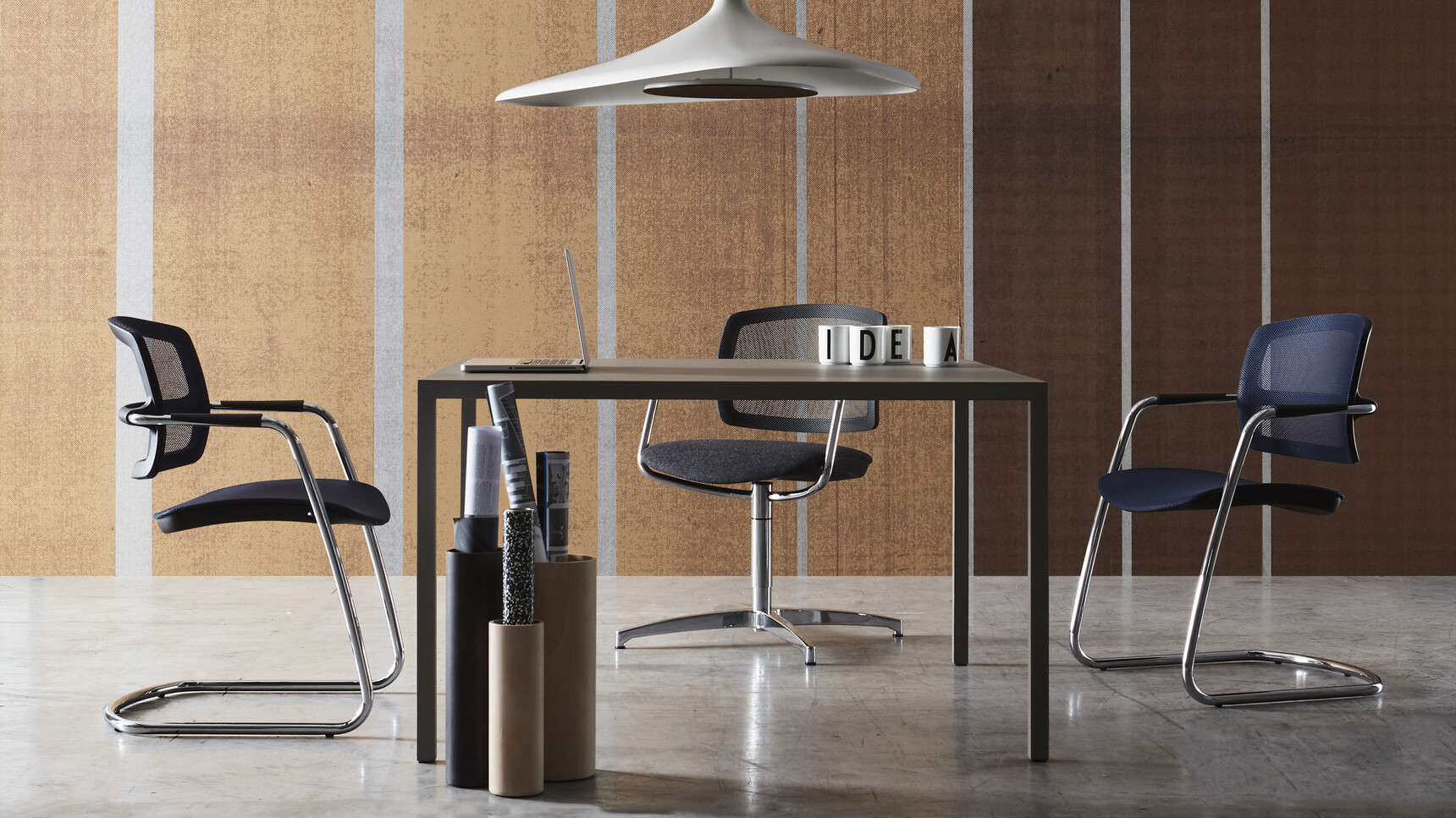 Sitland PK Meeting Chairs At Table Family Image