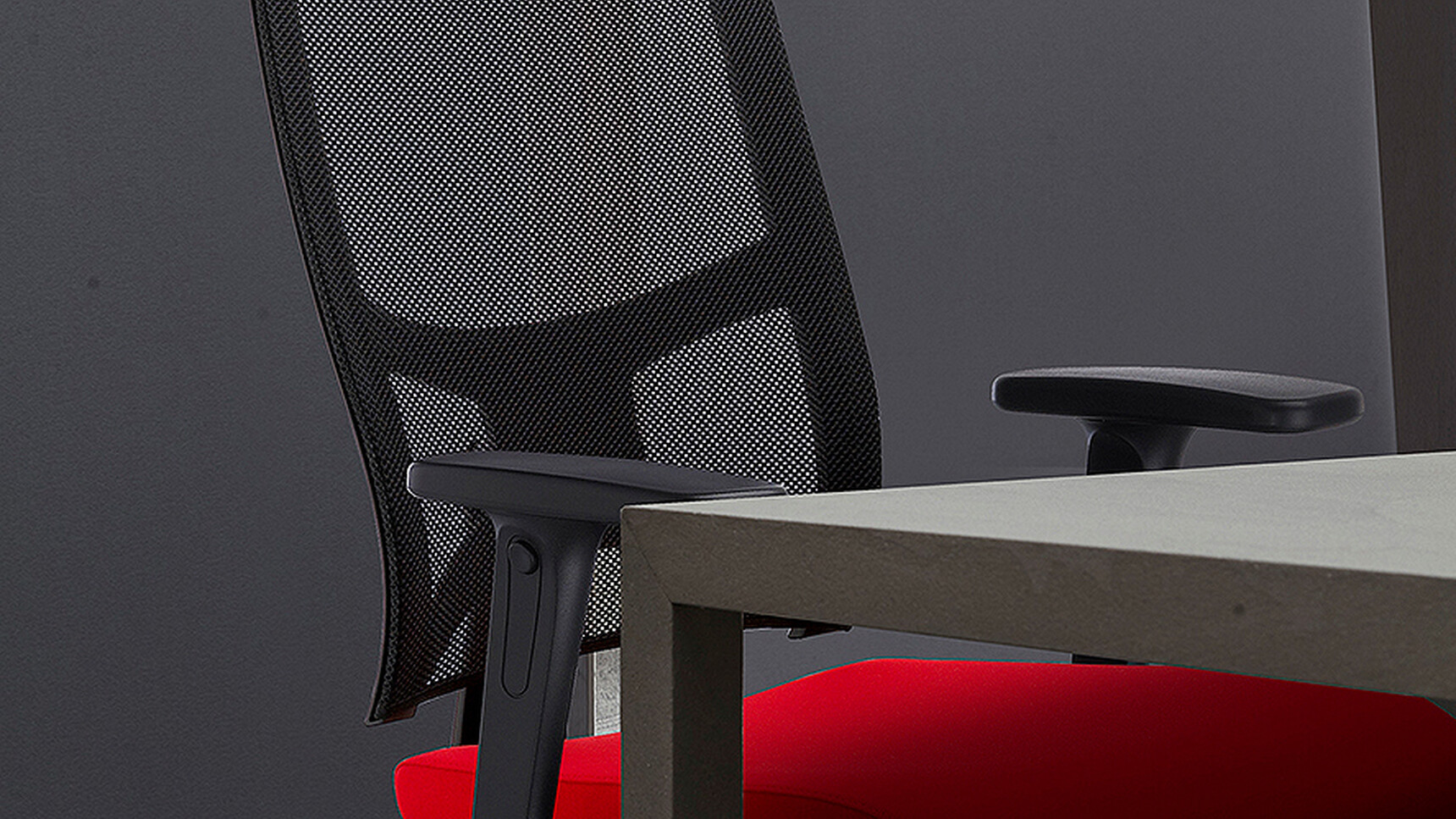 Sitland Team Strike Detail Image