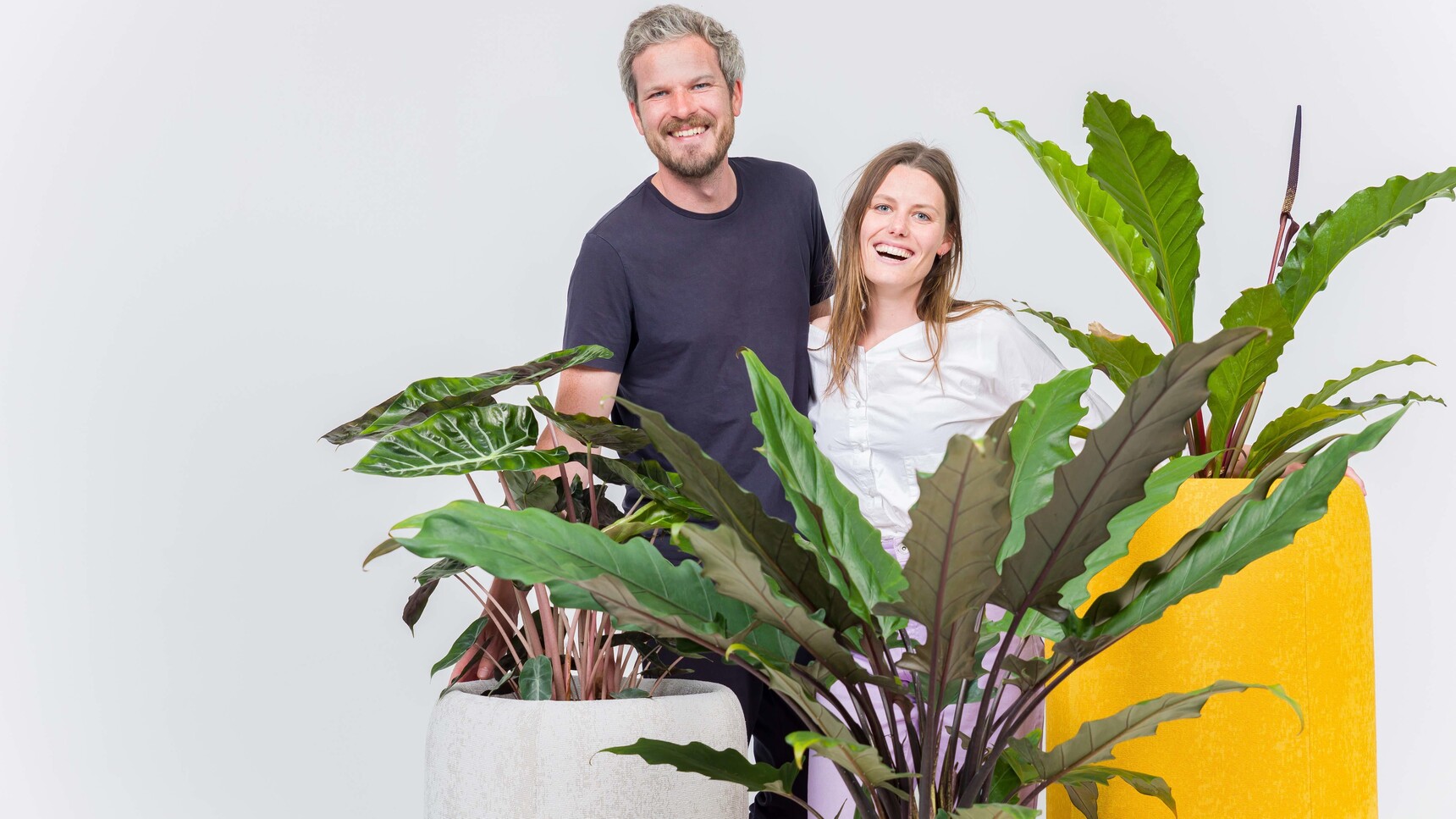 Buzzi Space BuzziPlanter Detail Image With Models