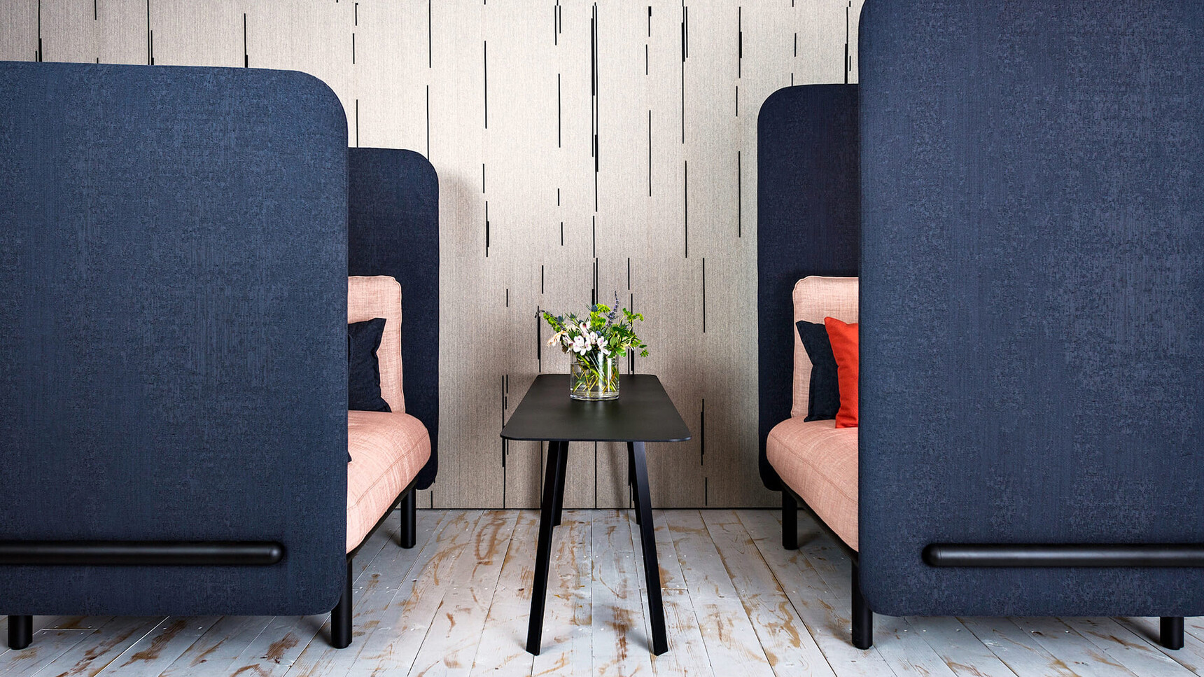 Buzzi Space BuzziSpark Acoustic Lounge Sofa AG112 Medium Shields In Office Setting